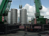 industrial machine dismantling